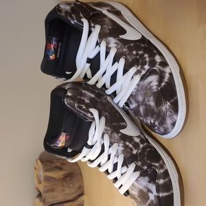 Nike SB Dunk High Tie Dye